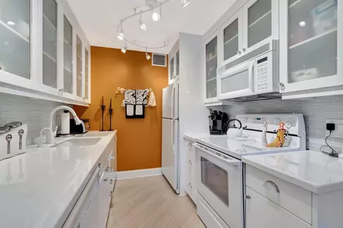 2026 Cornwall B, Boca Raton, FL 33434