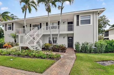 8 Stratford Dr #C, Boynton Beach, FL 33436