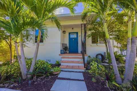 817 N B St, Lake Worth Beach, FL 33460