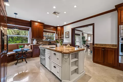 Kitchen - 613 S Beach Rd, Jupiter, FL 33469 photo 1 of 6
