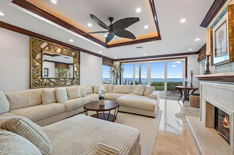 Living - 613 S Beach Rd, Jupiter, FL 33469 photo 1 of 8