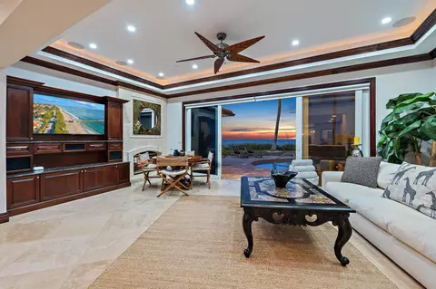 Living - 613 S Beach Rd, Jupiter, FL 33469 photo 6 of 8