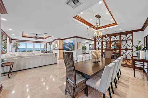 Dining - 613 S Beach Rd, Jupiter, FL 33469 photo 1 of 3