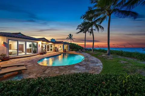 Exterior - 613 S Beach Rd, Jupiter, FL 33469 photo 7 of 17