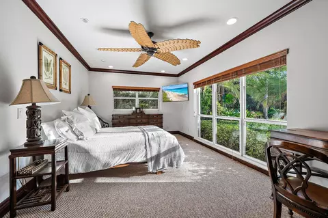 Bedroom - 613 S Beach Rd, Jupiter, FL 33469 photo 6 of 8