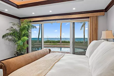 Bedroom - 613 S Beach Rd, Jupiter, FL 33469 photo 1 of 8