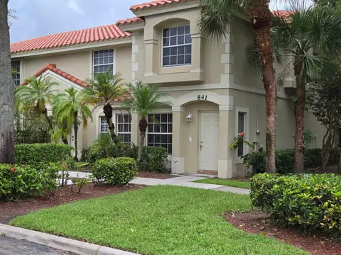 841 Summit Lk, West Palm Beach, FL 33406