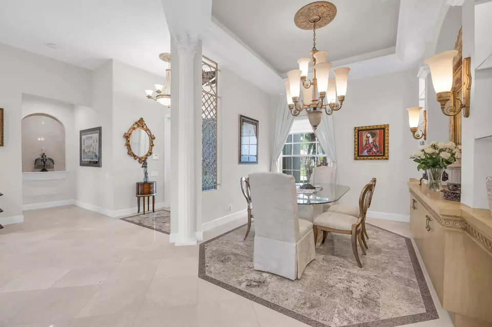 Dining - 9085 Padova Dr, Boynton Beach, FL 33472 photo 2 of 4