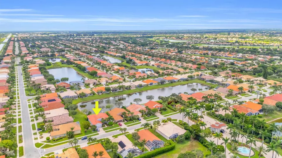 View/Area - 9085 Padova Dr, Boynton Beach, FL 33472 photo 6 of 13