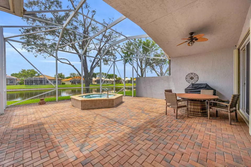 Exterior - 9085 Padova Dr, Boynton Beach, FL 33472 photo 3 of 6