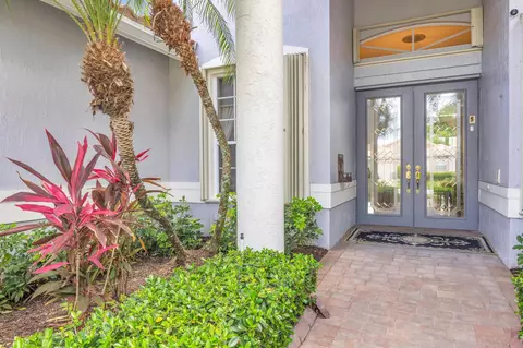 Entry Way - 9085 Padova Dr, Boynton Beach, FL 33472 photo 1 of 2