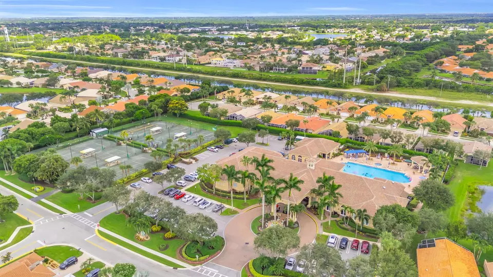 View/Area - 9085 Padova Dr, Boynton Beach, FL 33472 photo 12 of 13
