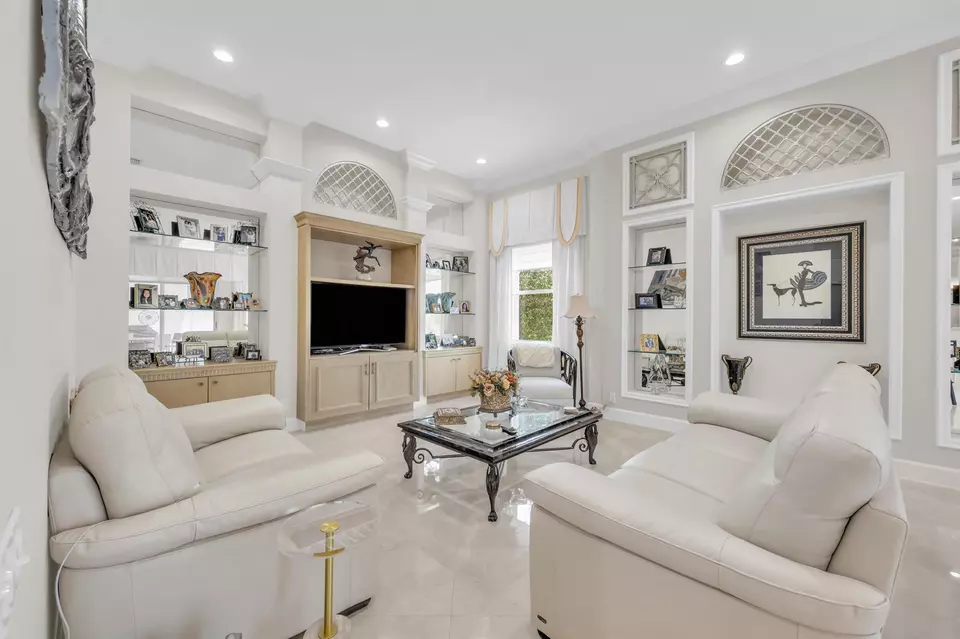 Living - 9085 Padova Dr, Boynton Beach, FL 33472 photo 3 of 6