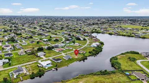 2616 NW 4th Pl, Cape Coral, FL 33993