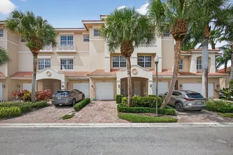 5011 Vine Cliff Way W, Palm Beach Gardens, FL 33418