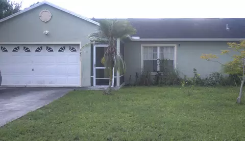 900 SW Dubois Ave, Port St Lucie, FL 34953