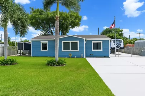 2876 Shawnee Rd, West Palm Beach, FL 33406