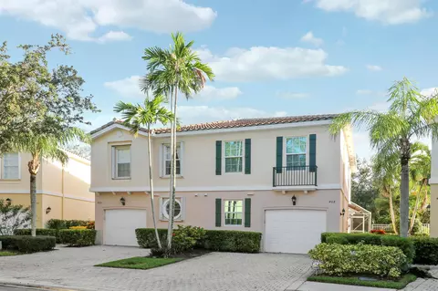 468 Capistrano Dr, Palm Beach Gardens, FL 33410