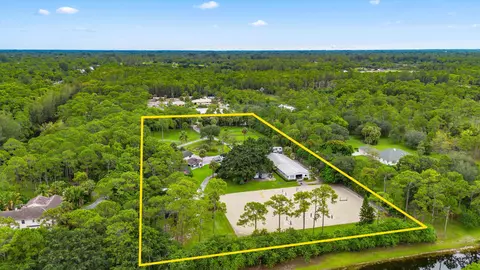 2915 Doe Trl, The Acreage, FL 33470