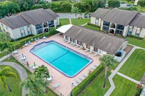 3589 La Aires Ct #A2, Greenacres, FL 33463
