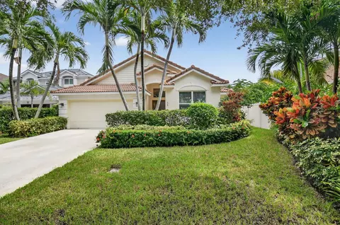 523 Canoe Pt, Delray Beach, FL 33444