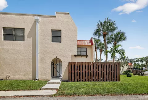6264 Seven Springs Blvd #D, Greenacres, FL 33463