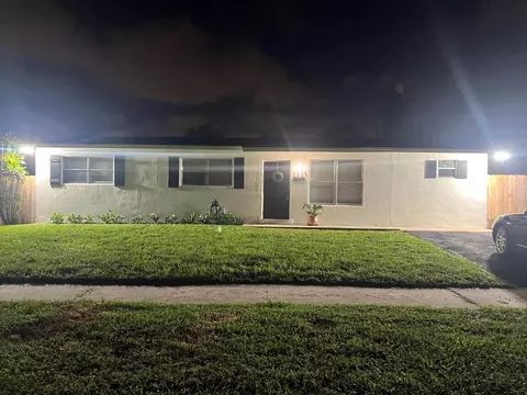 1525 S 24th Ct, Riviera Beach, FL 33404