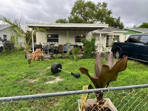 424 NW 2nd, Deerfield Beach, FL 33441