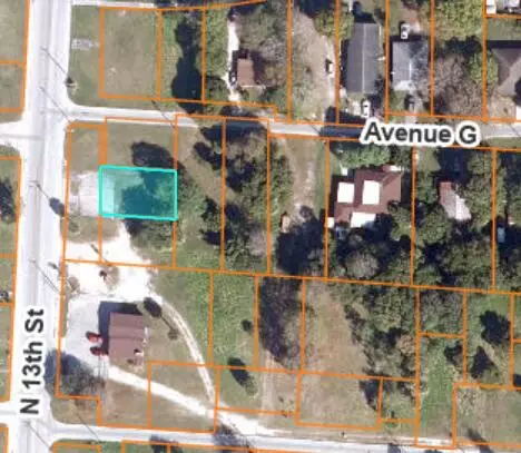 708 N 13th St, Fort Pierce, FL 34950