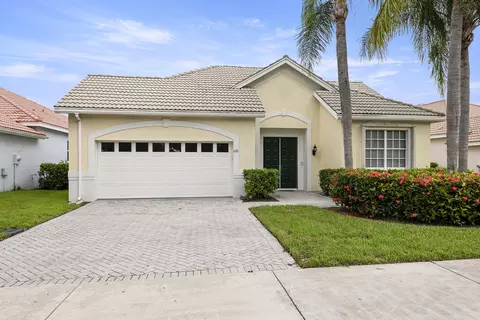 626 SW Lake Charles Cir, Port Saint Lucie, FL 34986