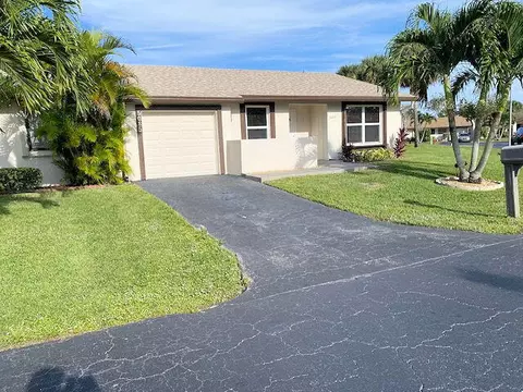 5085 Bottlebrush St, Delray Beach, FL 33484