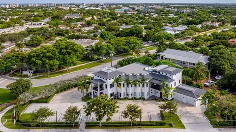 230 George Bush Blvd, Delray Beach, FL 33444