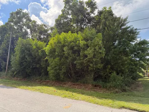 576 SE Nome, Port St Lucie, FL 34984