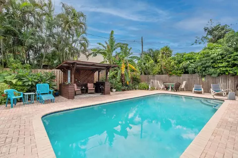 1014 W Broward St, Lantana, FL 33462