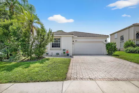 7630 Rockport Cir, Lake Worth, FL 33467