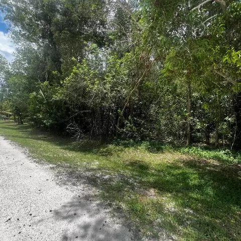 13843 72nd N, The Acreage, FL 33412