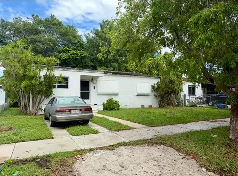 3801 NW Flagler Ter, Miami, FL 33126