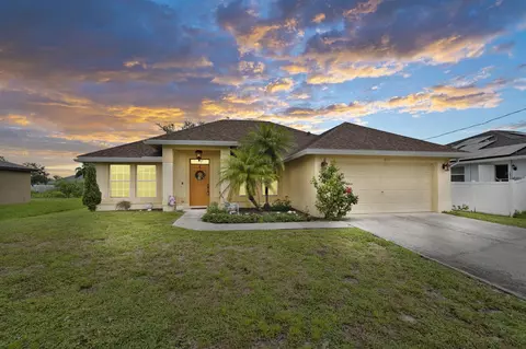 633 SW Icon Ave, Port Saint Lucie, FL 34953