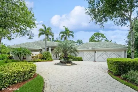 18798 SE Old Trail Dr W, Jupiter, FL 33478