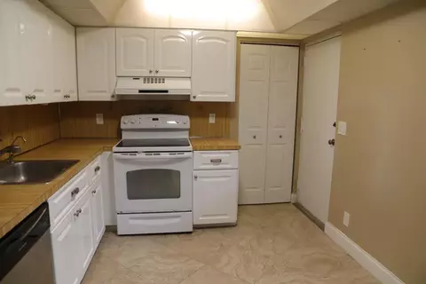 6400 NW 2nd Ave #423, Boca Raton, FL 33487