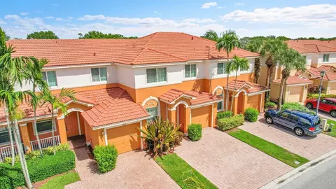 7461 Sarentino Ln #226, Boynton Beach, FL 33437