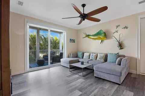 223 Sombrero Beach Blvd #1, Marathon, FL 33050