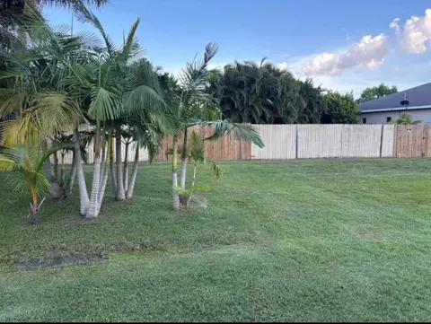 2265 SE Blackwell Dr, Port St Lucie, FL 34953