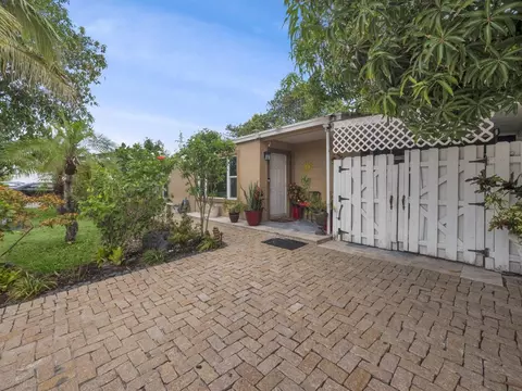 294 NE 45 Ct, Pompano Beach, FL 33064