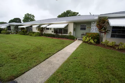 101 Lakes End Dr #C, Fort Pierce, FL 34982