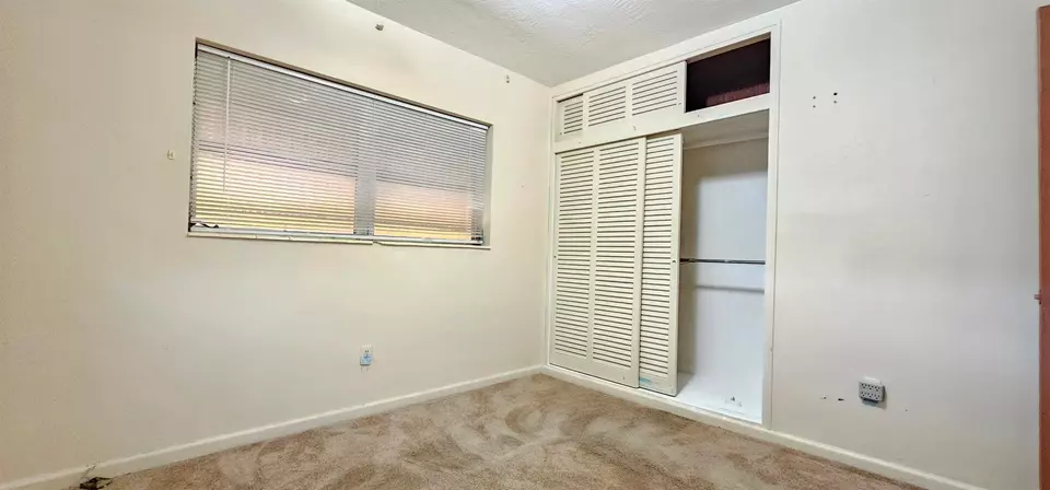 Bedroom - 632 SW 13th St, Belle Glade, FL 33430 photo 2 of 3