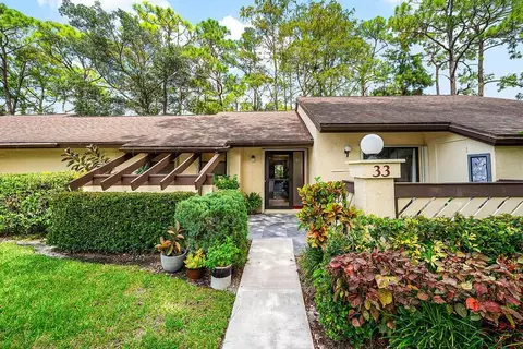 33 Copper Pod Ct #33, Royal Palm Beach, FL 33411