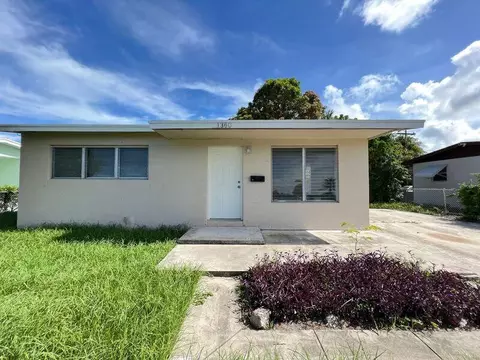 1360 10th St, West Palm Beach, FL 33401