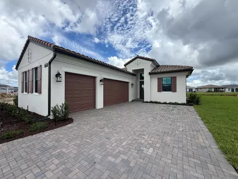 8469 SW Fattori Way, Port Saint Lucie, FL 34987