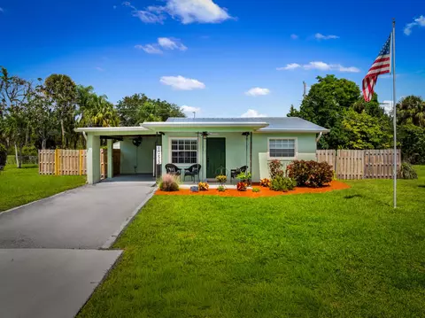 1055 SW All American Blvd, Palm City, FL 34990